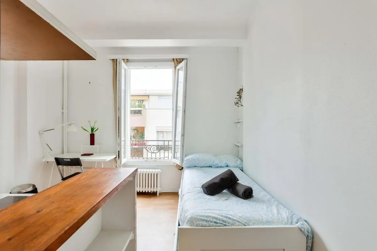 شقة Studio Near Pere Lachaise Cemetery باريس